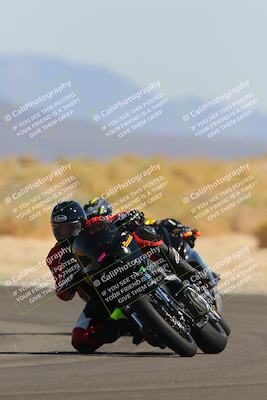 media/Oct-08-2022-SoCal Trackdays (Sat) [[1fc3beec89]]/Turn 16 (125pm)/